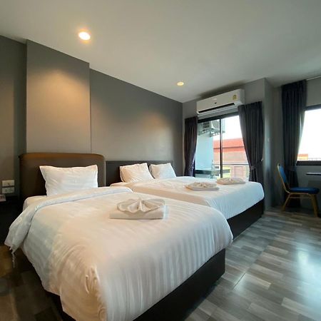 Grand Inter Hotel Samut Sakhon Oda fotoğraf